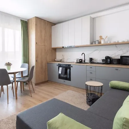 Ovo Marasti Apartament شقة
