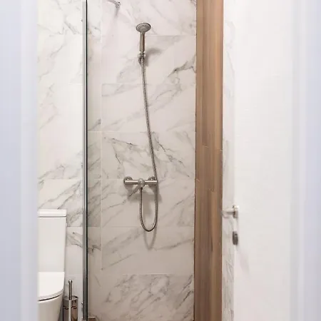 Ovo Marasti Apartament *